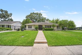 6267 Chevy Chase Drive, Houston, TX 77057