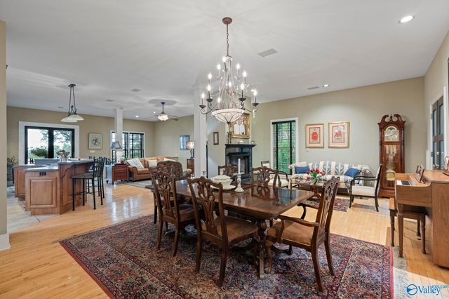 904 Corinth Circle, Huntsville, AL 35801