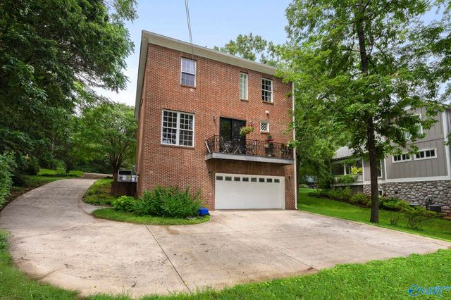 904 Corinth Circle, Huntsville, AL 35801