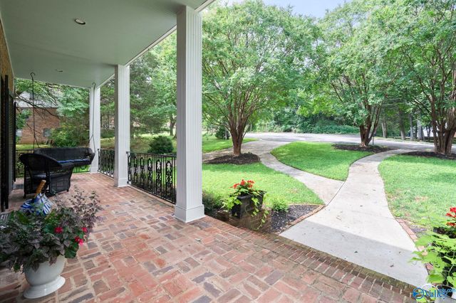 904 Corinth Circle, Huntsville, AL 35801