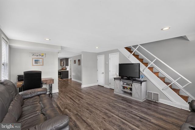 8619 FERNDALE ST, Philadelphia, PA 19115