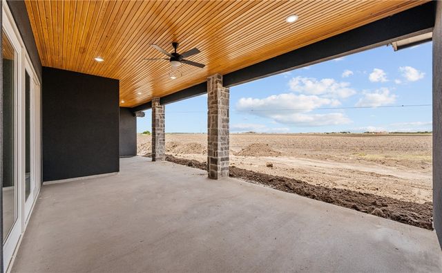 1526 Mariposa Ranch Drive, Corpus Christi, TX 78415