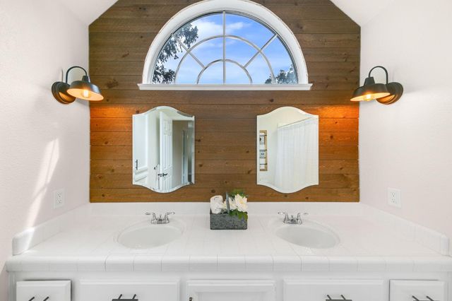 7235 Hill Rd, Granite Bay, CA 95746