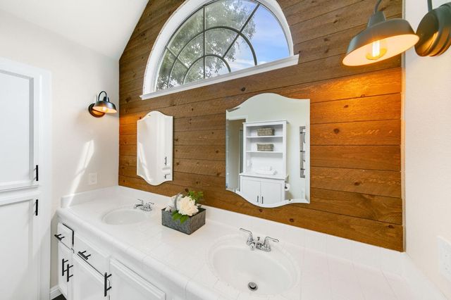 7235 Hill Rd, Granite Bay, CA 95746