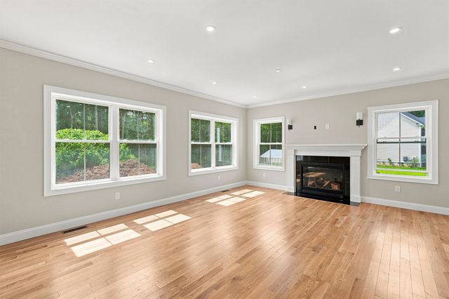 17 Carmel Road, Pelham, NH 03076