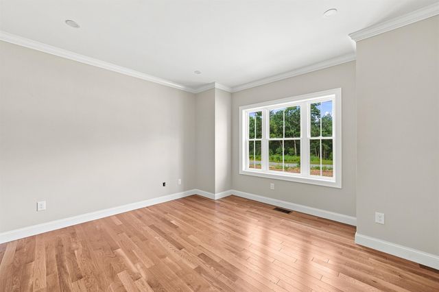 17 Carmel Road, Pelham, NH 03076