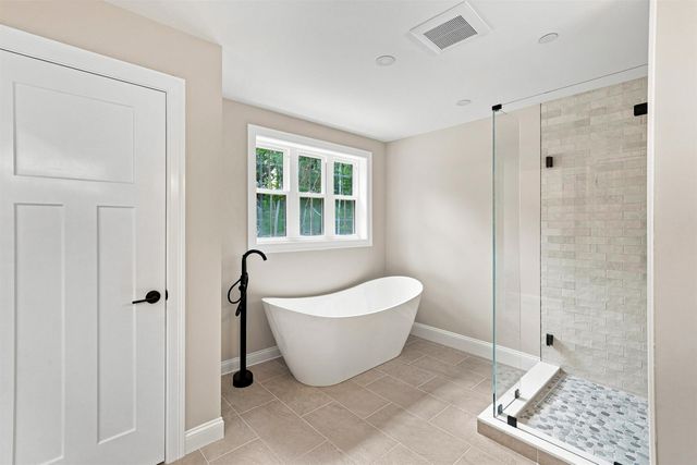 17 Carmel Road, Pelham, NH 03076