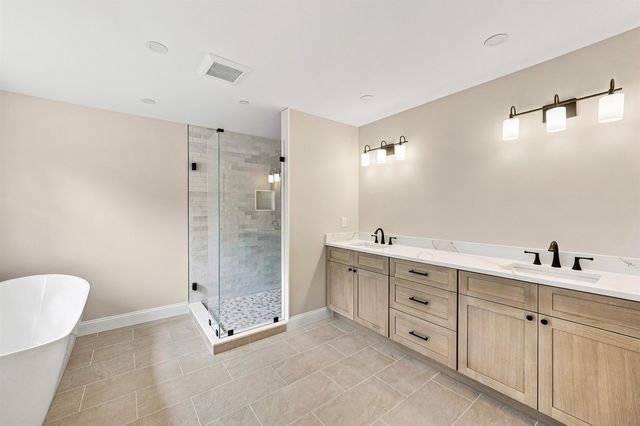 17 Carmel Road, Pelham, NH 03076