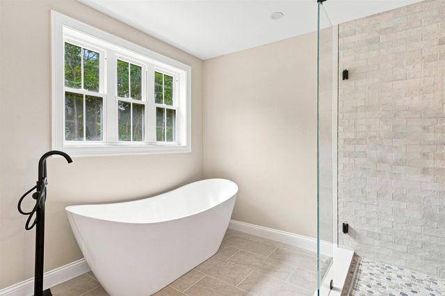 17 Carmel Road, Pelham, NH 03076