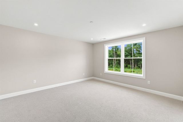 17 Carmel Road, Pelham, NH 03076