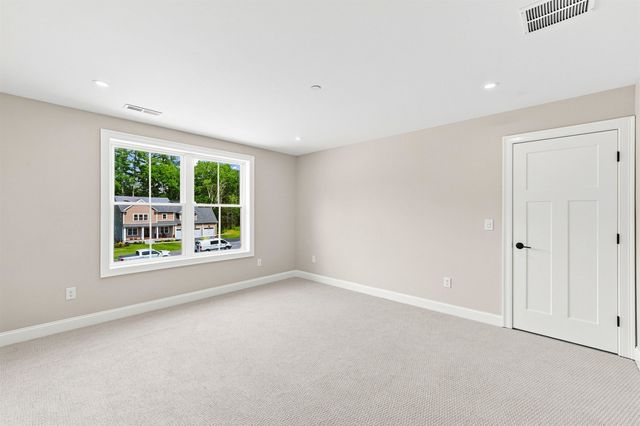 17 Carmel Road, Pelham, NH 03076