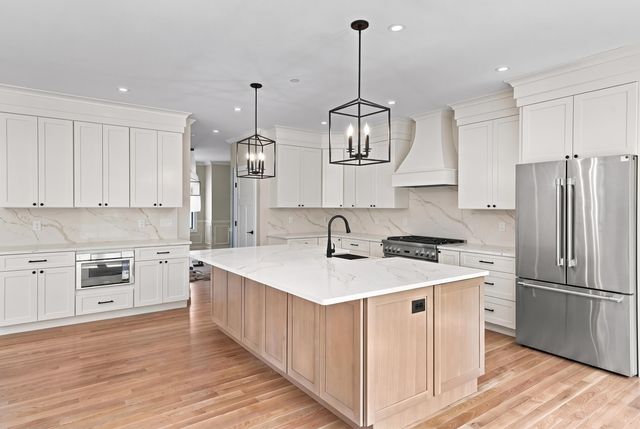 17 Carmel Road, Pelham, NH 03076