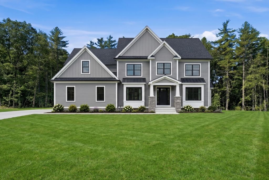 17 Carmel Road, Pelham, NH 03076