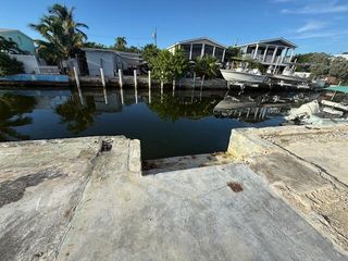 19 Luna Lane, Big Coppitt, FL 33040