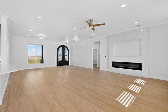 6721 County Road 1140, Leonard, TX 75452