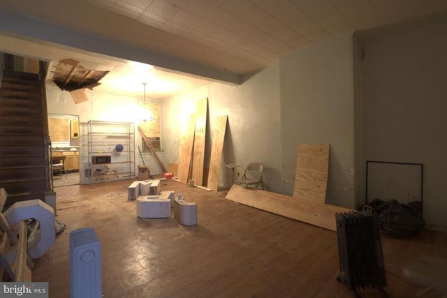 2140 S SIMPSON ST, Philadelphia, PA 19142