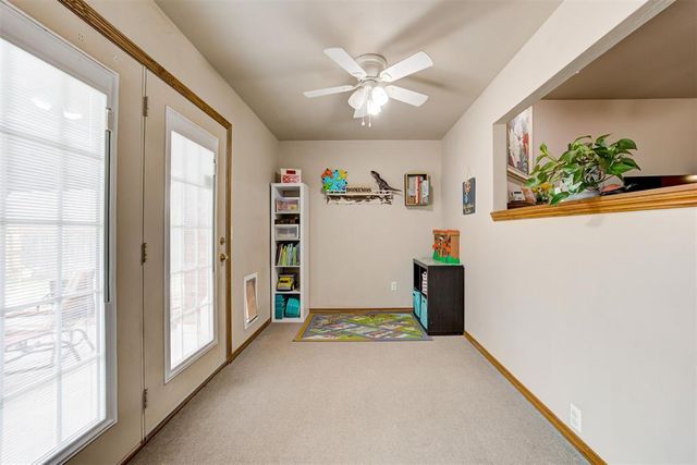 300 Sunrise Drive, Yukon, OK 73099