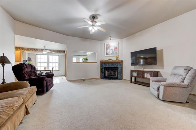 300 Sunrise Drive, Yukon, OK 73099