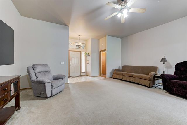 300 Sunrise Drive, Yukon, OK 73099