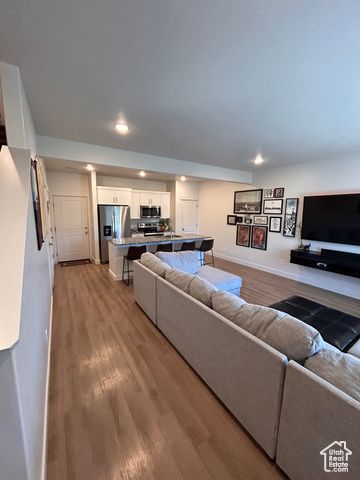 412 S 1580 E, Hyrum, UT 84319