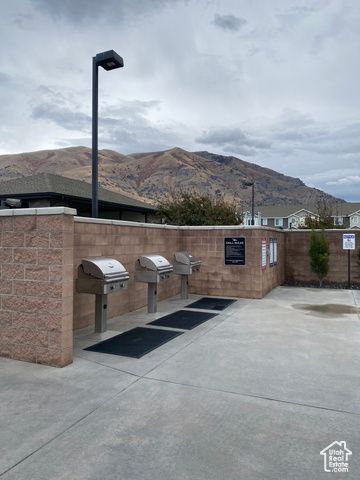 412 S 1580 E, Hyrum, UT 84319