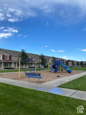 412 S 1580 E, Hyrum, UT 84319