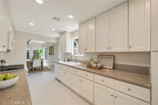 618 S Pine Drive, Fullerton, CA 92833
