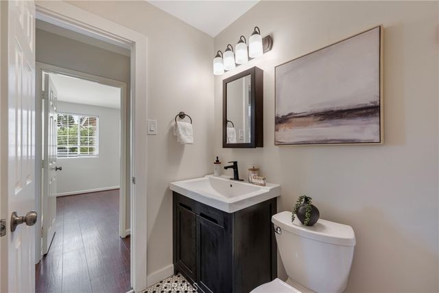 618 S Pine Drive, Fullerton, CA 92833
