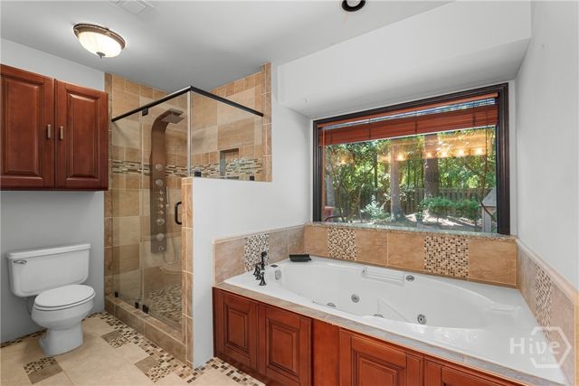 9 W Coquena Circle, Savannah, GA 31410