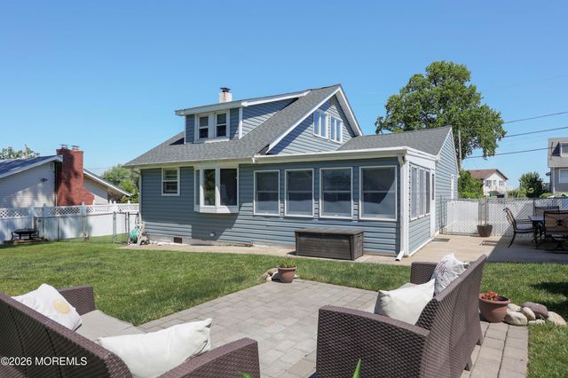 969 Woodcrest Drive, Keyport, NJ 07735