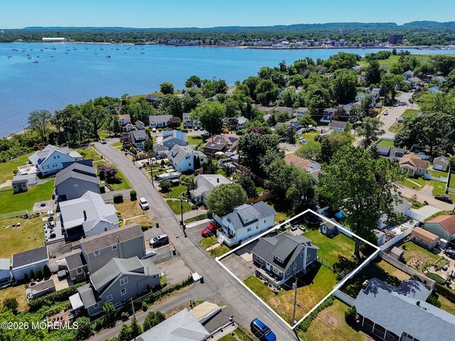 969 Woodcrest Drive, Keyport, NJ 07735