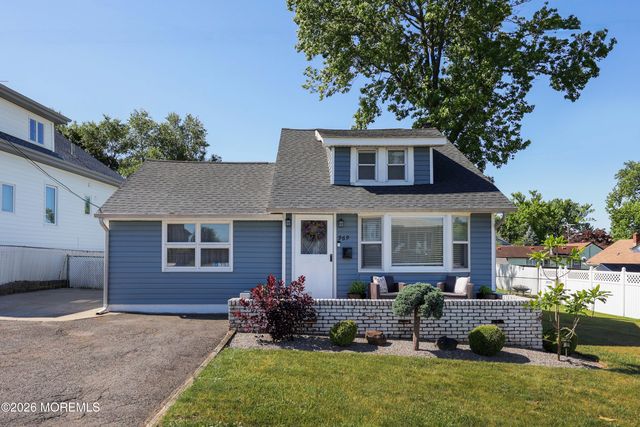 969 Woodcrest Drive, Keyport, NJ 07735
