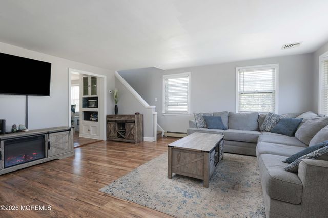 969 Woodcrest Drive, Keyport, NJ 07735