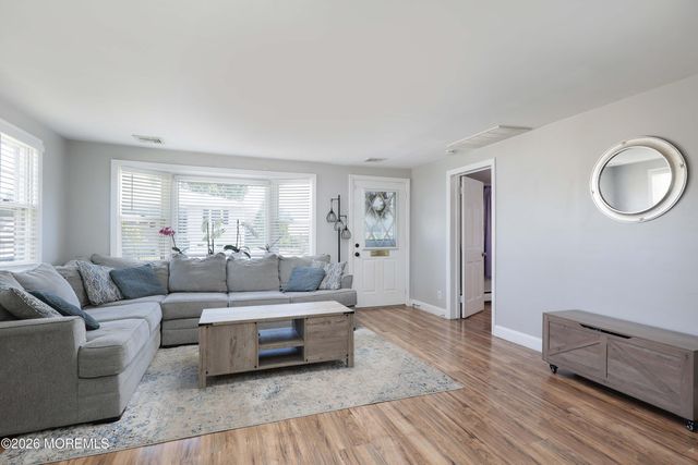 969 Woodcrest Drive, Keyport, NJ 07735