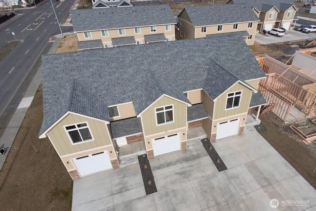 920 NW Sunburst Court, Moses Lake, WA 98837