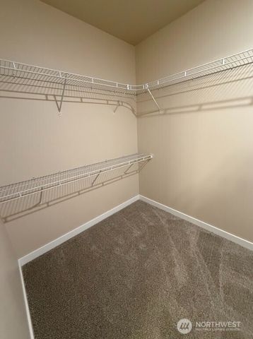 920 NW Sunburst Court, Moses Lake, WA 98837