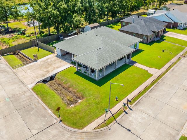 476 Ciera Dr, Houma, LA 70364