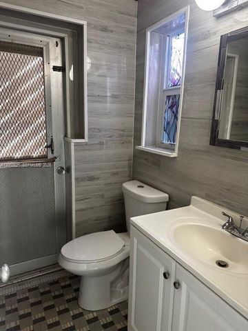 540 NW 108th St, Miami, FL 33168