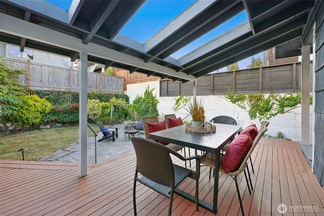 1636 N 54th Street, Seattle, WA 98103