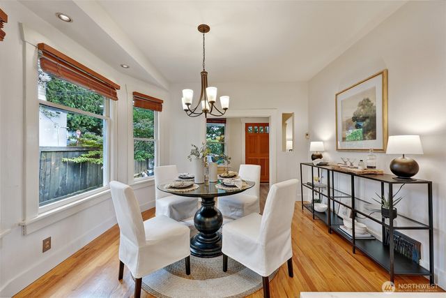 1636 N 54th Street, Seattle, WA 98103
