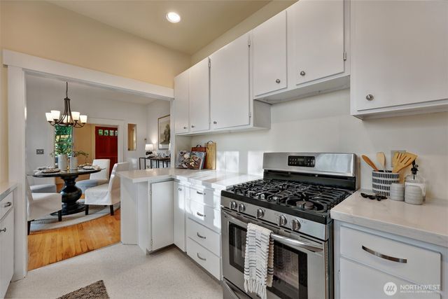 1636 N 54th Street, Seattle, WA 98103