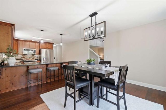 61 Overlook Road, Blue Ridge, GA 30513