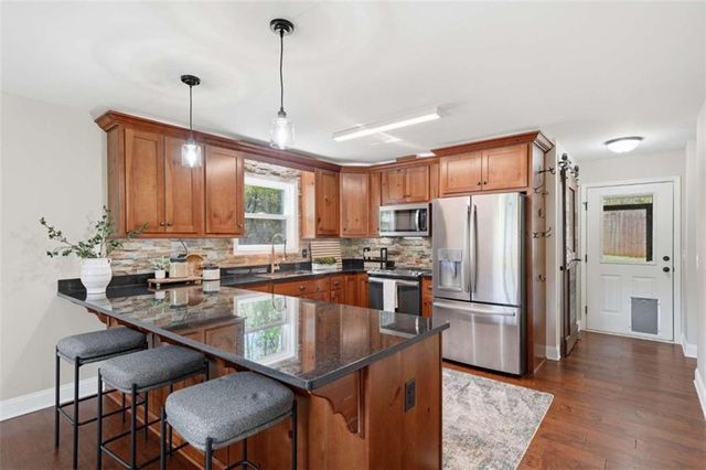 61 Overlook Road, Blue Ridge, GA 30513