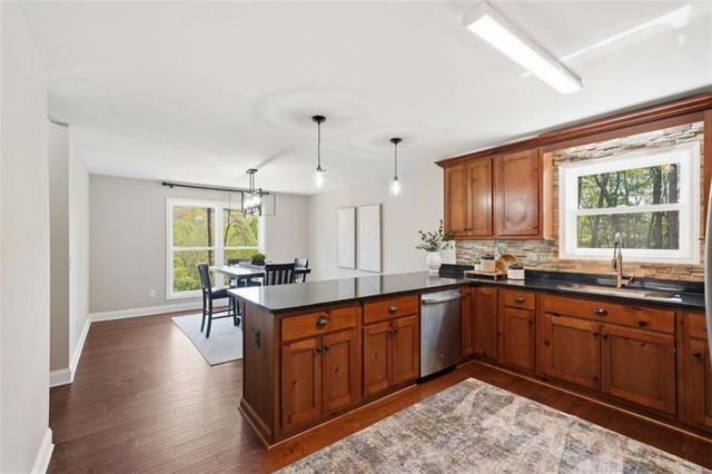 61 Overlook Road, Blue Ridge, GA 30513