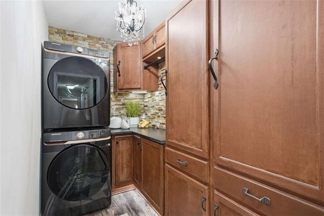 61 Overlook Road, Blue Ridge, GA 30513