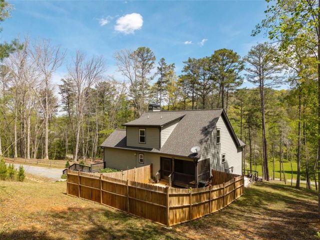 61 Overlook Road, Blue Ridge, GA 30513