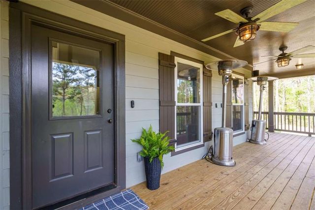 61 Overlook Road, Blue Ridge, GA 30513