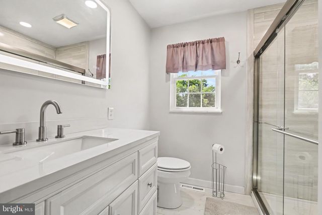 6311 VALLEYBROOK DR, Mechanicsburg, PA 17050