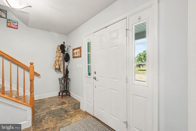 6311 VALLEYBROOK DR, Mechanicsburg, PA 17050