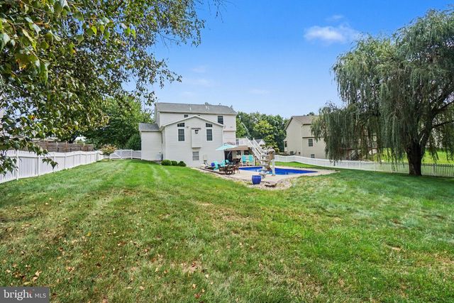 6311 VALLEYBROOK DR, Mechanicsburg, PA 17050